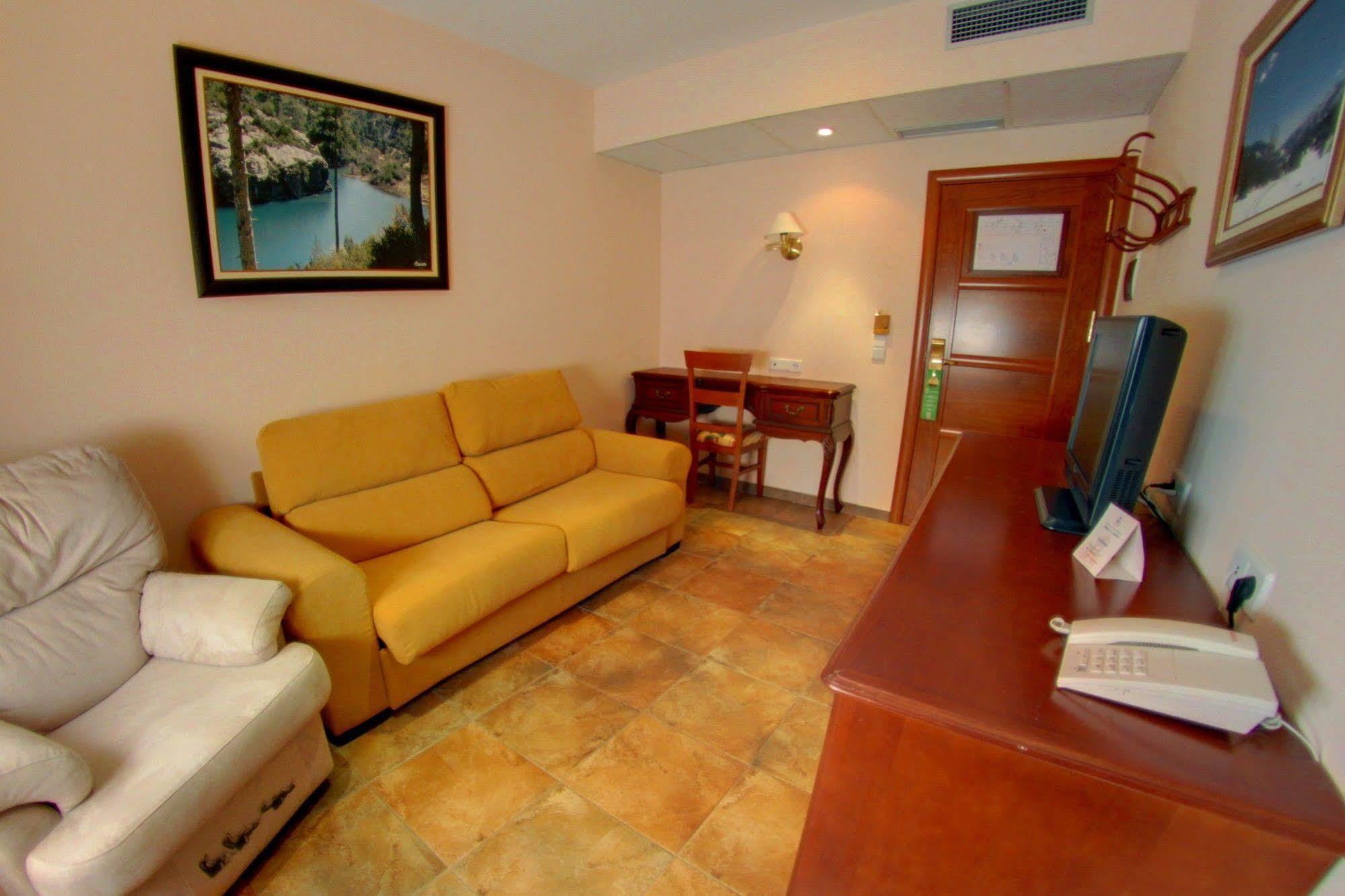 Hotel Balneario Parque De Cazorla Arroyo Frio Luaran gambar