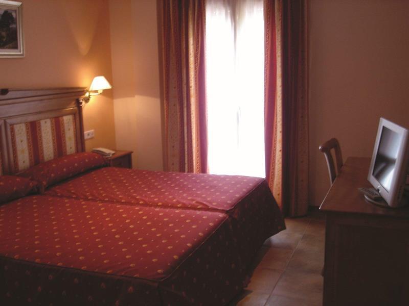 Hotel Balneario Parque De Cazorla Arroyo Frio Luaran gambar